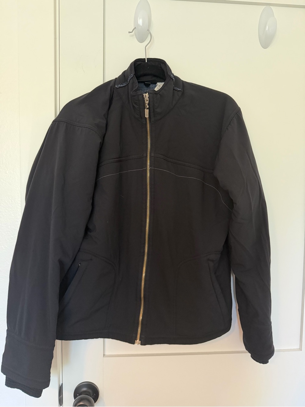 Patagonia Men's Black Zip-Front Jacket - Classic Lightweight Coat